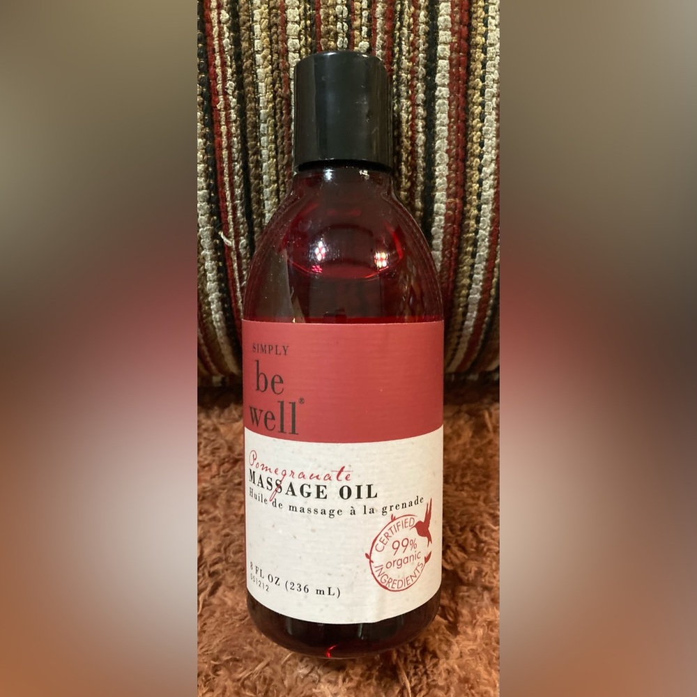Simply Be Well Pomegranate Massage Oil - New
